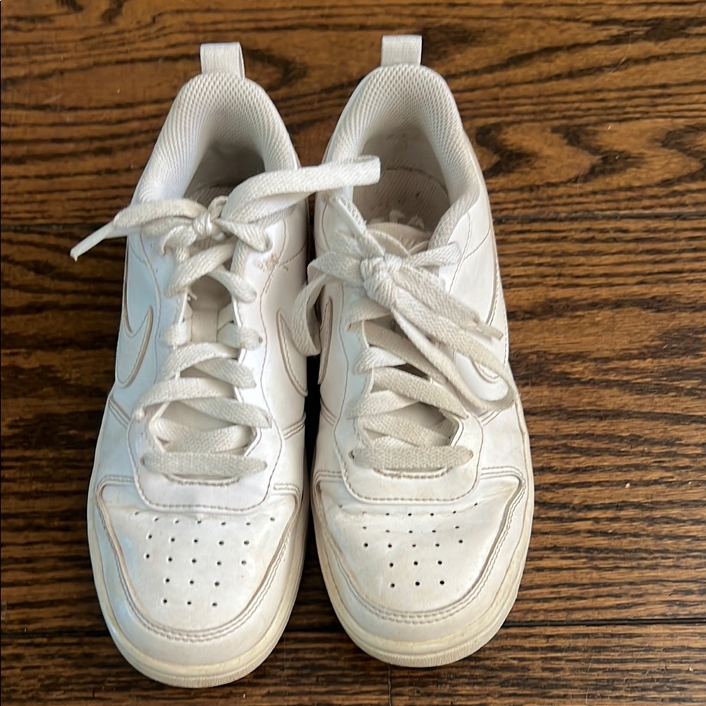 Girls Nike Sneakers- Size 3.5